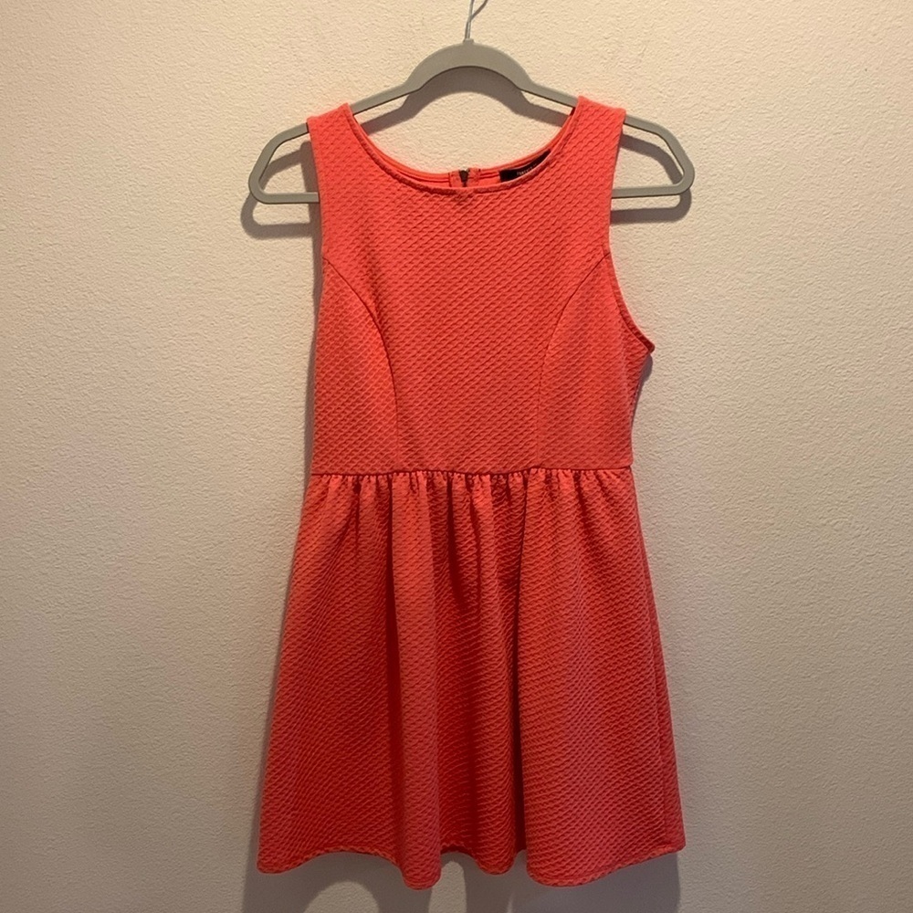 Forever 21 Orange/Peach Womens Skater Dress. Medium.
